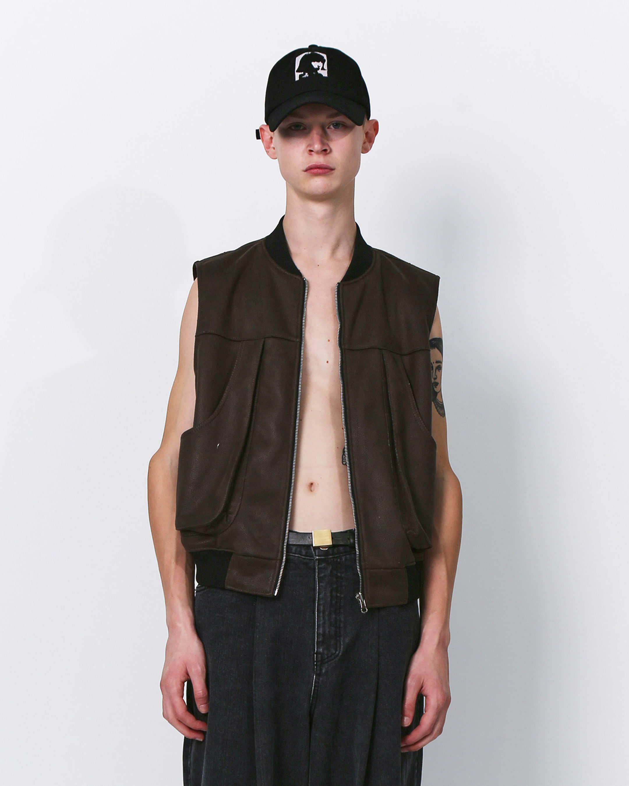 FAUX LEATHER MA-1 VEST (BROWN)